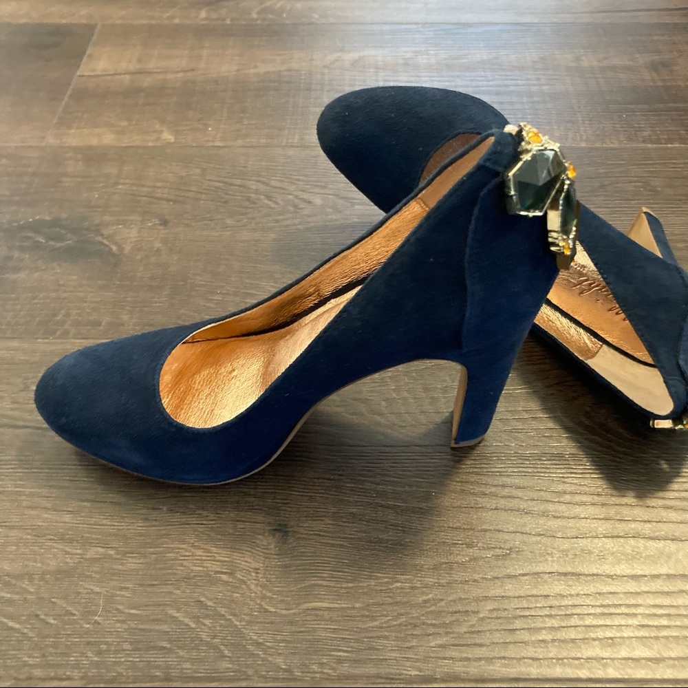 NEW Miss Albright navy suede heels with gems on the back